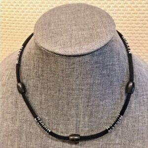 NIKKEN- Chic Black Beaded Necklace